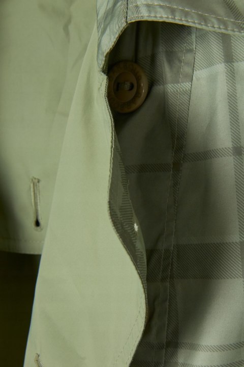 BARBOUR ponadczasowy krótki płaszcz jaśminowy kolor 36