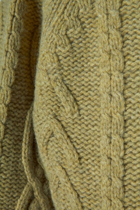 BODEN zjawiskowy sweter mięciutka wełna kolor jasnej oliwki piękny splot S