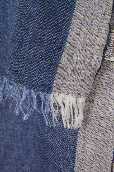 Mięciutki włoski szal len lniany w paski