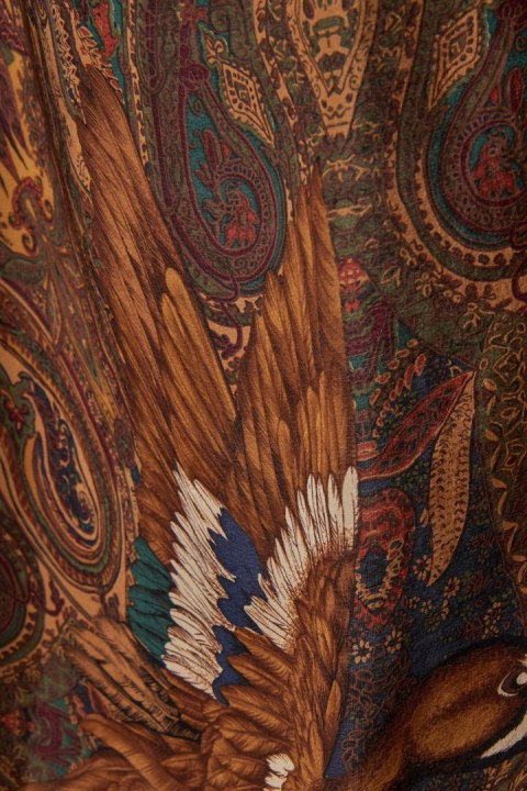 Niepowtarzalna jedwabna apaszka motyw ptaków