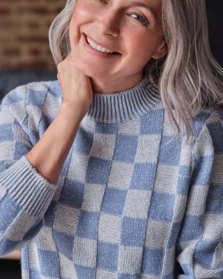 WOOLOVERS niespotykany sweter w kratkę błękitny kolor S