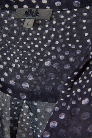 NILE delikatna bluzka koszulowa motyw groszków L