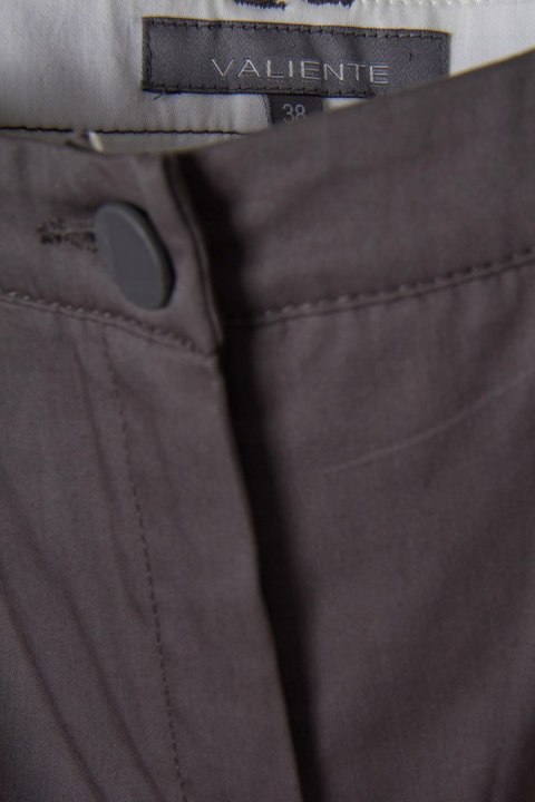 VALIENTE - mięciutkie spodnie bawełna stalowy kolor - 38