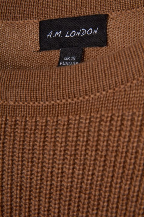 A.M.LONDON - artystyczny sweter ponczo wełna merynosa kolor camel - 38