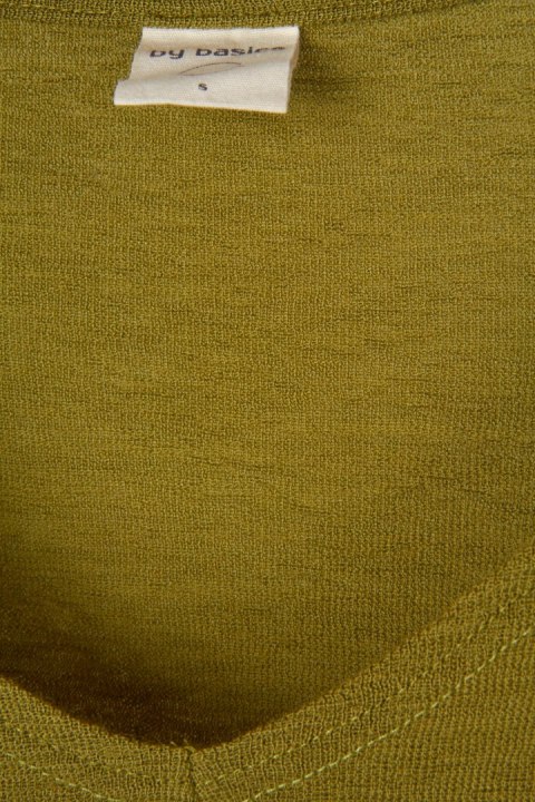 BY BASICS - niebiańsko mięciutki sweter wełna merynosa kolor oliwkowy - S/M