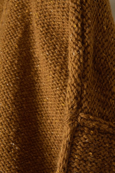 Ponadczasowy sweter wełna rękodzieło one size