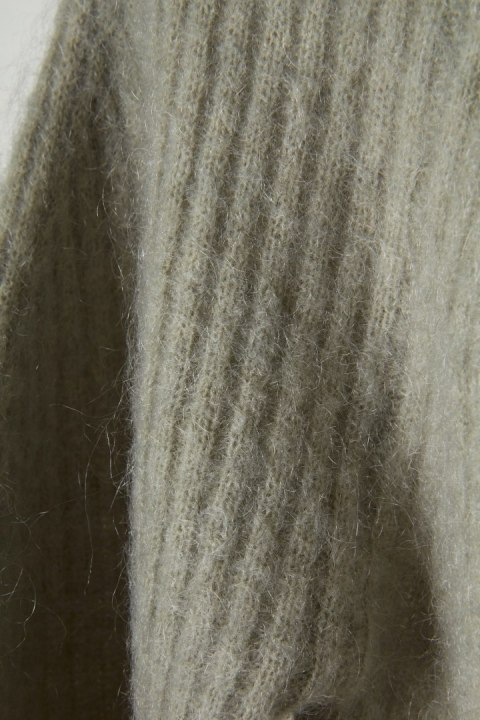 H&M nietuzinkowy sweter szałwiowa zieleń mohair wool blend S