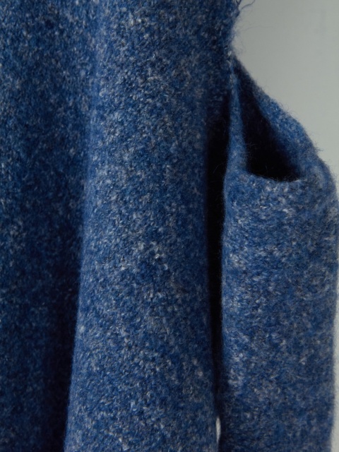 AMAZING - włoski sweter ponczo melanż odkryte ramiona - one size