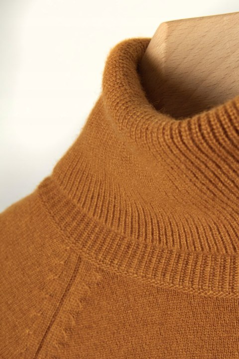 BENETTON mięciutki sweter z domieszką wełny miodowy kolor S